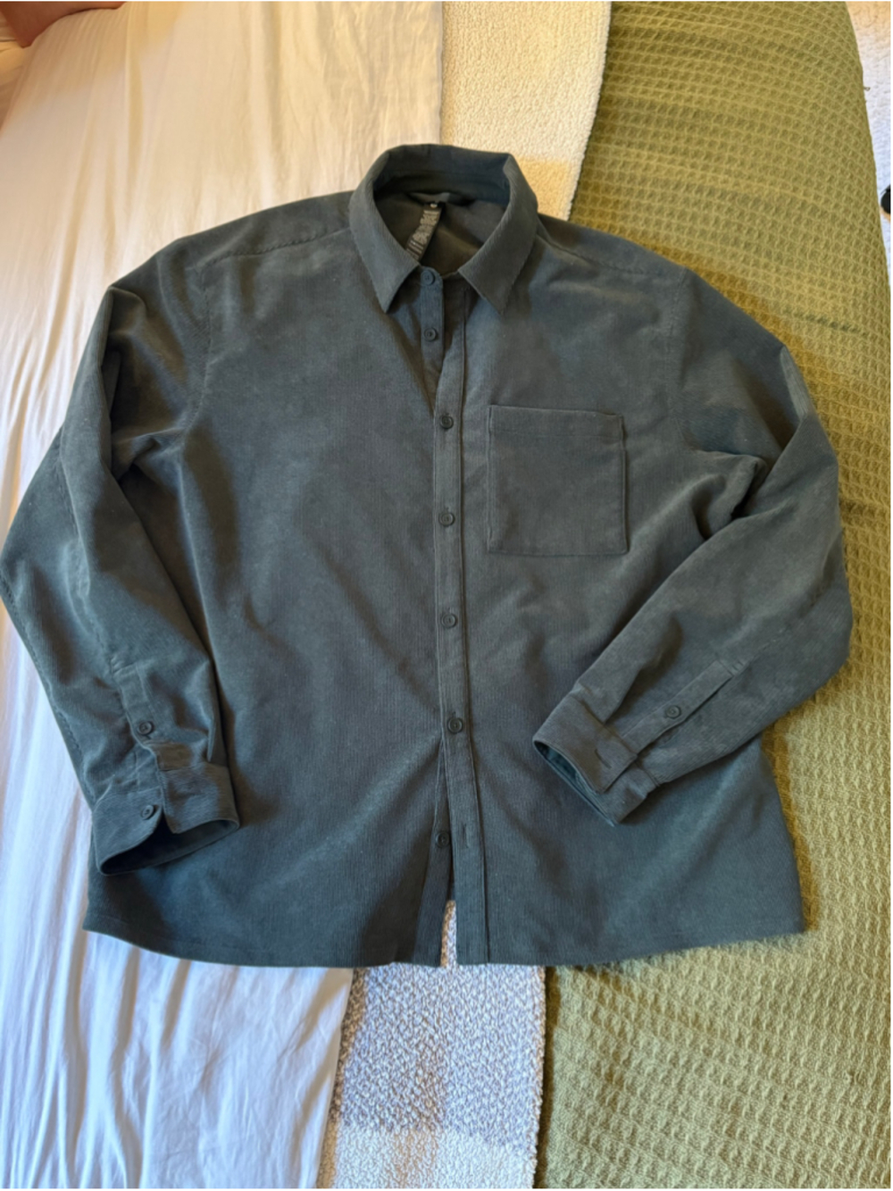 Men's Lululemon Corduroy Button Down Shirt XL Green